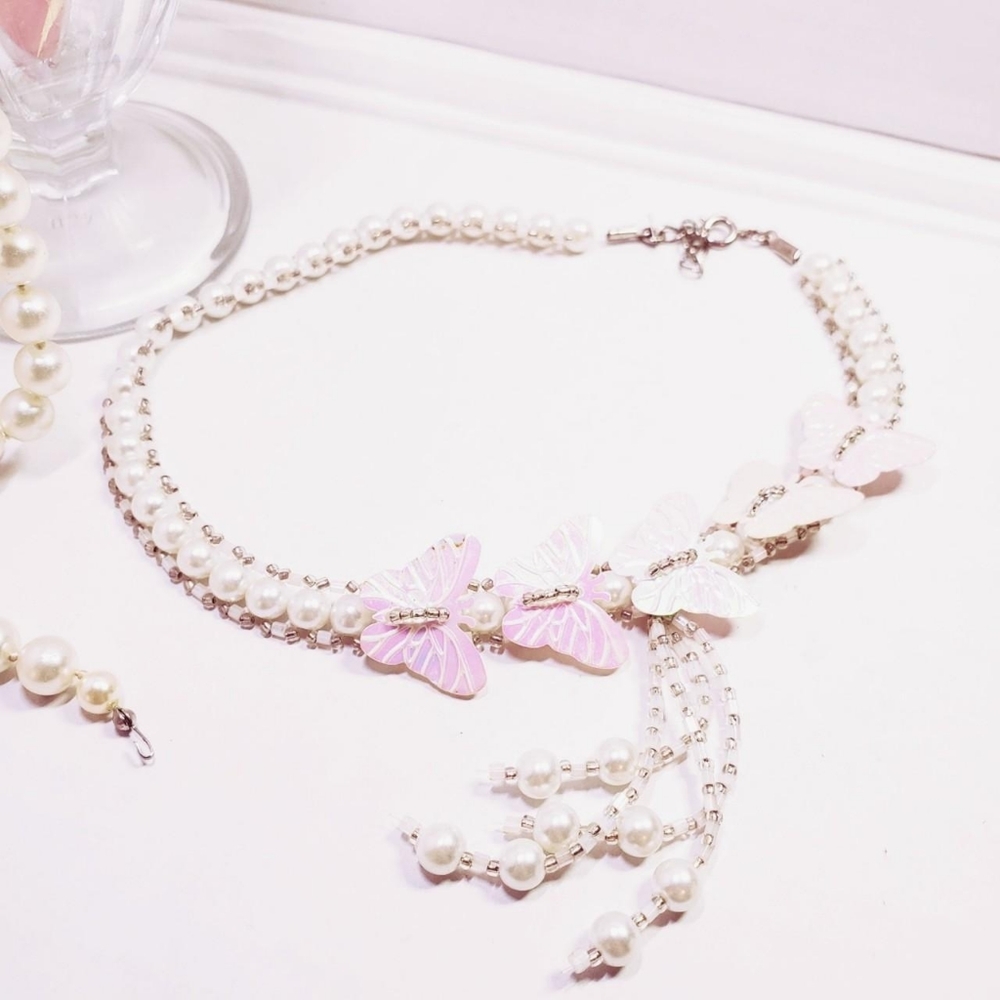 》❤️ Vintage 1990s Butterfly Pink Beaded Necklace Choker